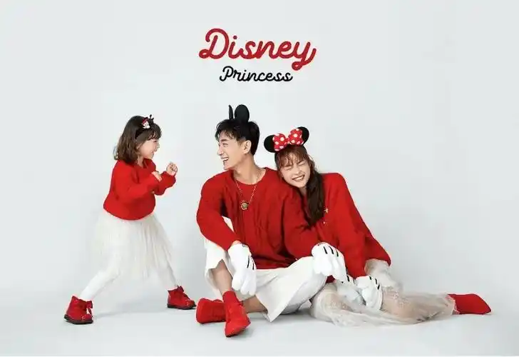 2022新款影楼韩版一家三口亲子摄影服装洋气全家福拍照亲子写真服