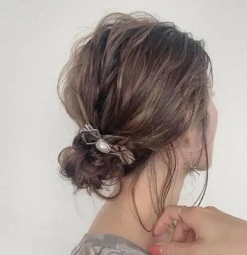 蓬松自然丸子头图片 可爱又好看的丸子头扎发推荐