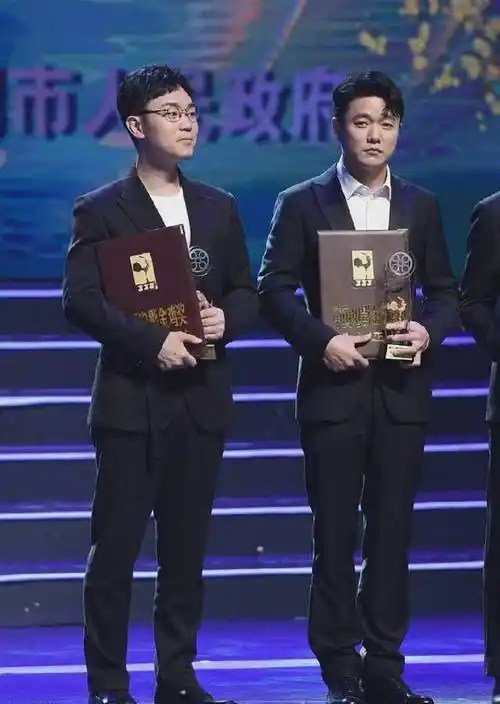 除了易烊千玺和黄晓明,大鹏70,肖央《误杀》,吴钰涵《半个喜剧》