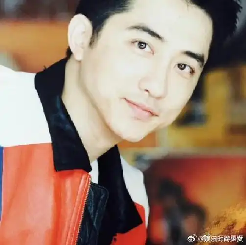 没人告诉我庾澄庆年轻时这么帅啊!