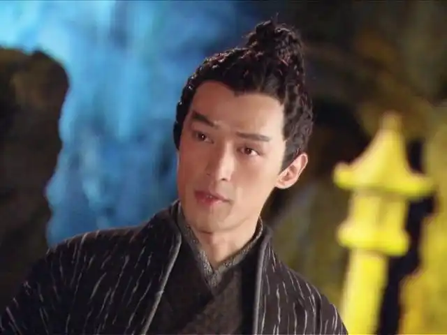 在第5集的时候,宇文拓已经按照独孤宁珂的安排进入血池变成了至纯至善