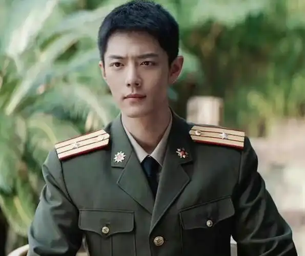 男明星帅不帅看寸头?