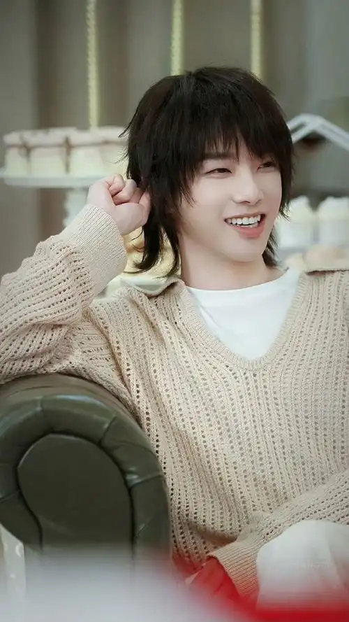 华晨宇美貌大赏