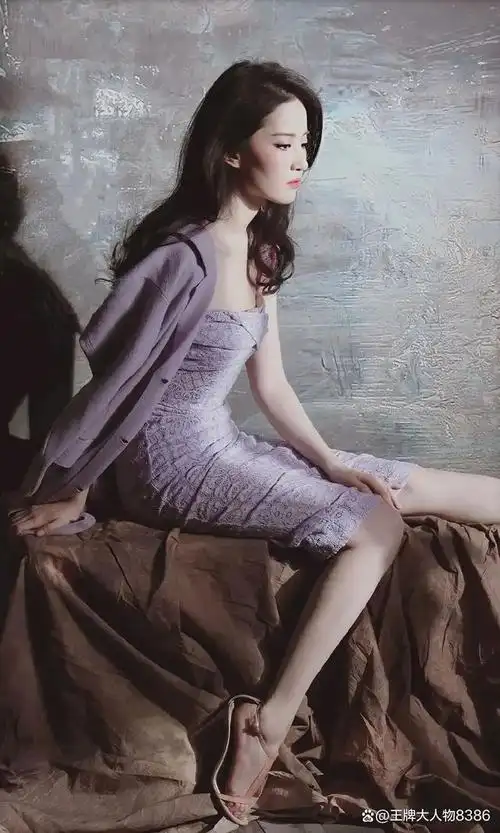 刘亦菲从小到大美若天仙男人们心中的女神形象再次提升