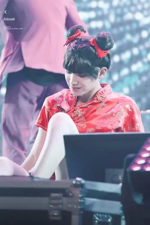 黄明昊20180728限量版黄春丽精品图楼