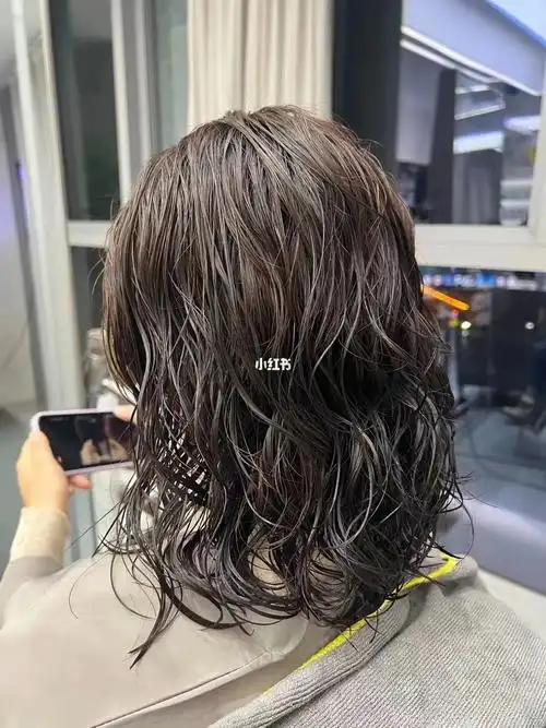 深圳烫发轻薄日式空气烫发