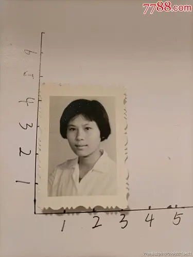 80年代女士证件照_老照片_图片收藏_回收价格_7788老照片