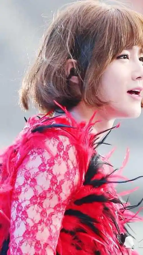 exo成员女装合集!看到朴灿烈的那一刻,我真实心动了