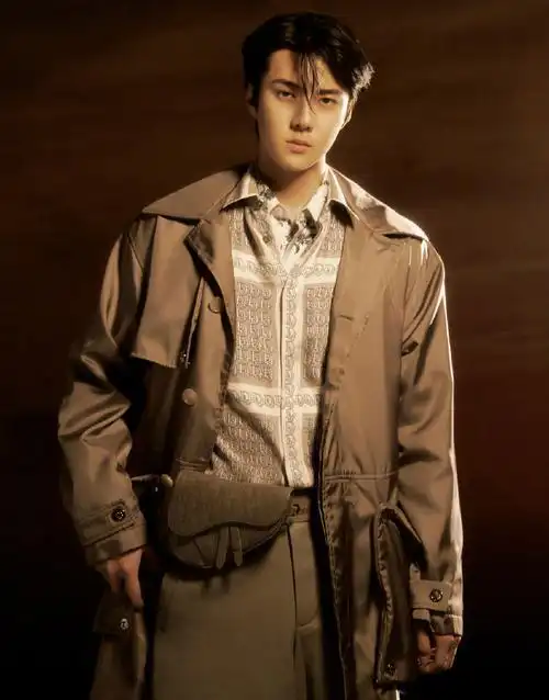 摄影师官网更新世勋相关《dazed korea》2021开年刊 16615【官图