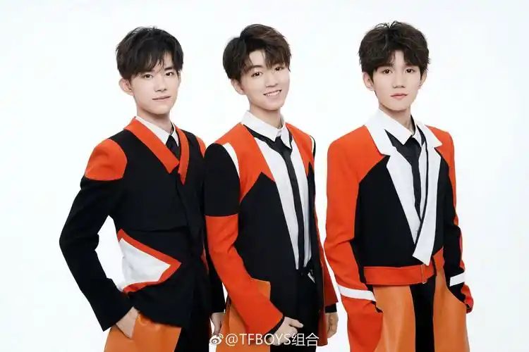 tfboys 十年之约澄海不会暗 我啵不会散