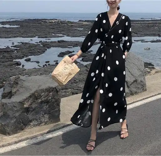 春夏装2019新款收腰黑色v领波点法式复古连衣裙长袖气质少女长裙