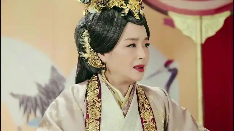 思美人:郑袖前来给太后按摩,实则阿谀奉承,想要太后刁难莫愁