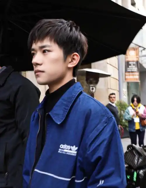 难怪易烊千玺会喜欢锅盖头看到短发后这简直是不给妈粉留活路