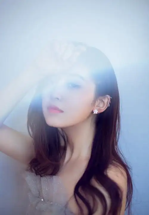 金雯昕性感图片