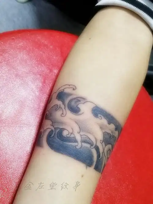 浪花手环纹身金左堂纹身 盖疤痕 修改纹身河南纹身