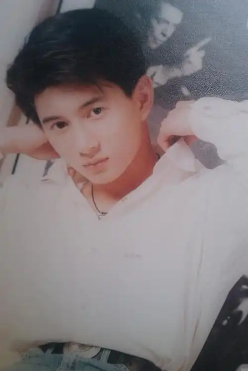 吴奇隆年轻的时候颜值吊打现在的小鲜肉