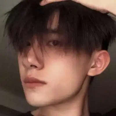 帅气易烊千玺高清微信头像