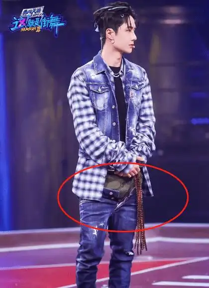 王一博最想删的照片,撞脸网红小吴,最后一张堪称暴走时刻!