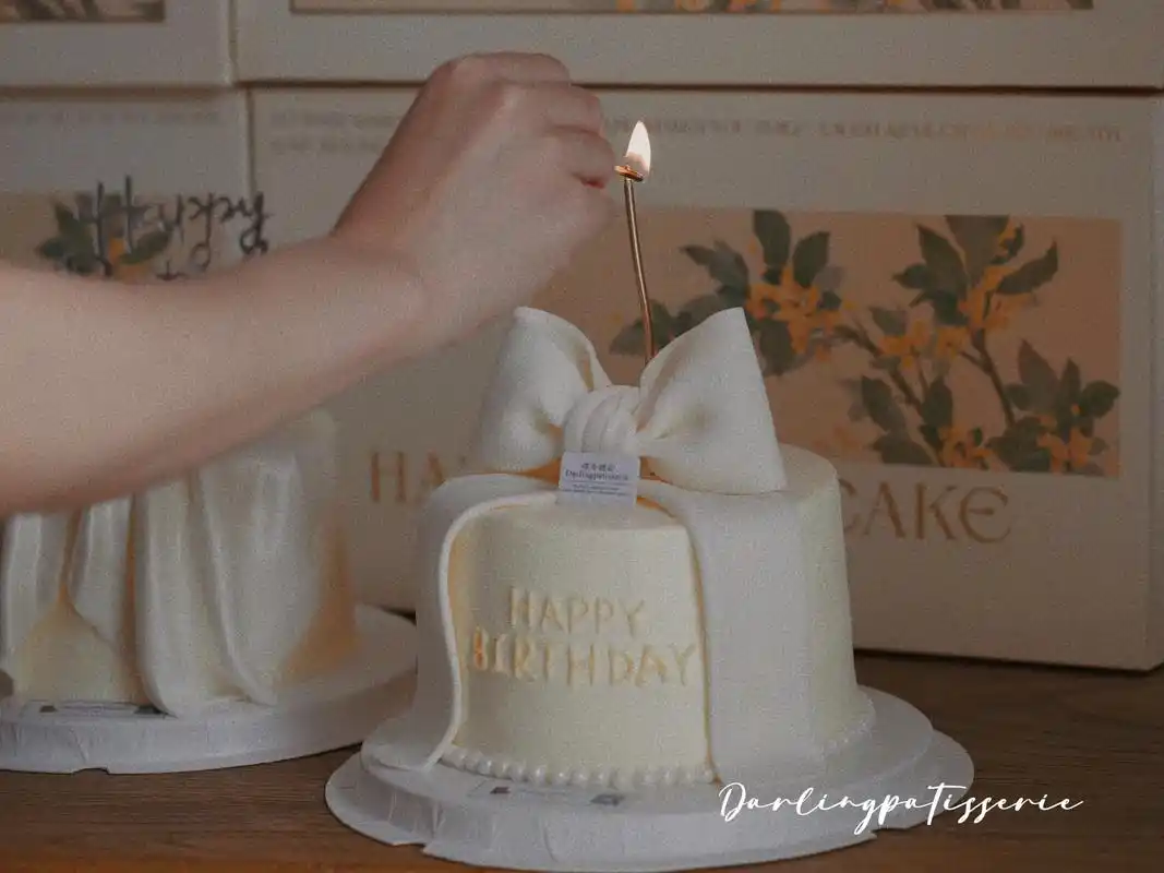 翻糖蝴蝶结蛋糕唯美浪漫主义风