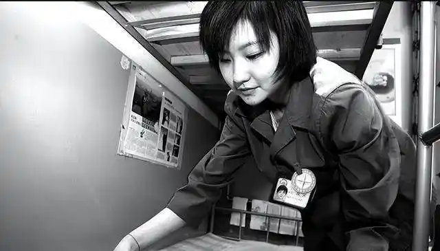 女模特为给男友买保时捷,骗取奥运冠军及姨夫320万_张笑_杨凌_诈骗