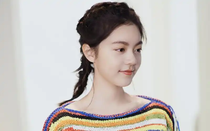 赵今麦元气活力高清桌面壁纸