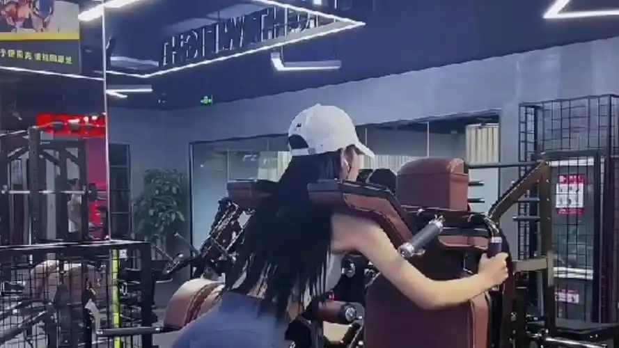 马甲线人鱼线小姐姐