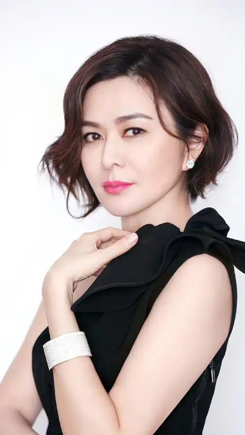 十三姨关之琳时尚写真一代女神靓绝香江