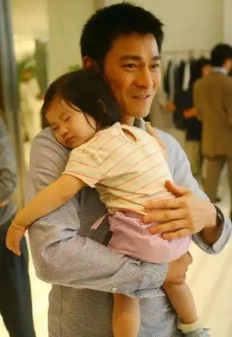 回顾:一生只为刘德华伴舞,赖文慧华仔的红颜知己41岁还未嫁人