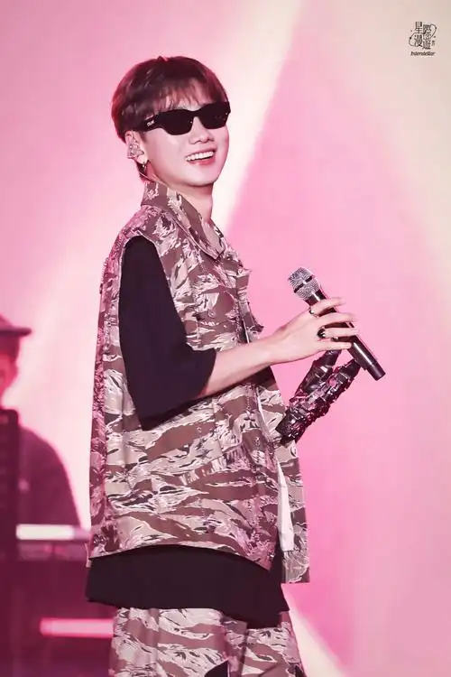 汪苏泷实体专辑21世纪罗曼史