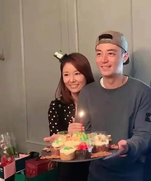 霍建华高调为林心如庆生!