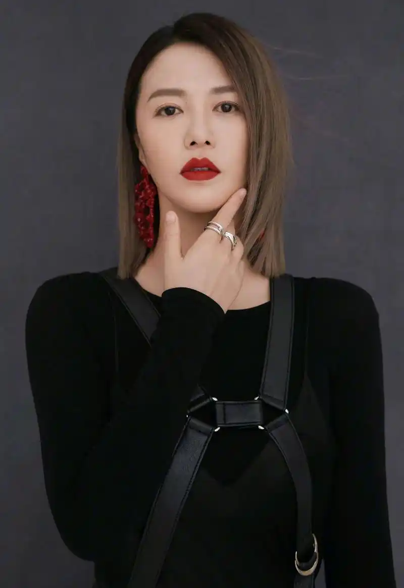 明星写真美图|谭维维