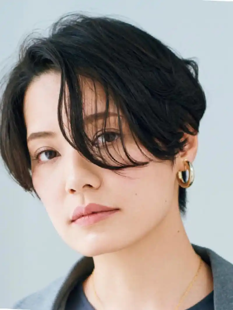 总有一款适合自己    -50岁发型 今天推荐:今年秋冬季节日本东京大阪