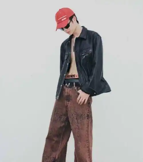 王一博《有翡》剧照公开,古装扮相帅出新高,肖战现在完全比不了_衣服