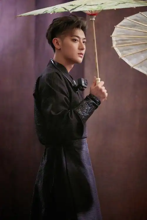 黄子韬萌探探探案3