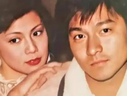 翁美玲和刘德华同台演出永远记得你