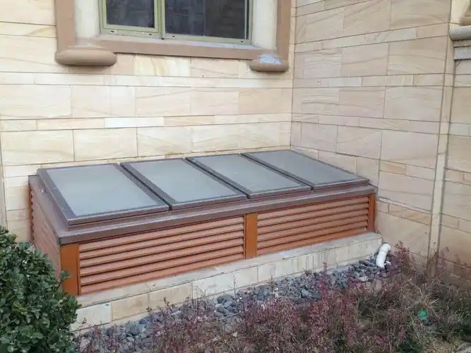 别墅地下室采光平开天窗通风换气窗屋顶排烟中悬窗