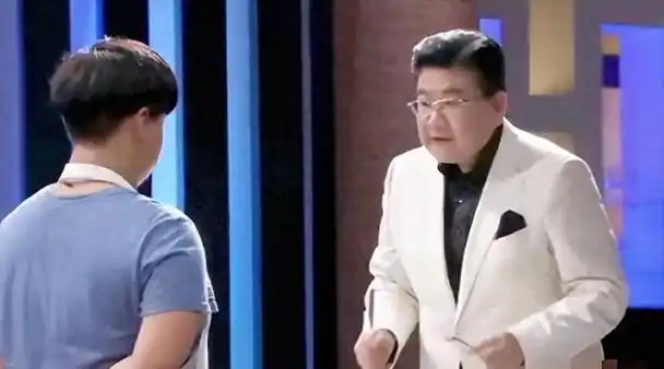 从上海第一主持人沦为过街老鼠曹可凡为何走到这一步