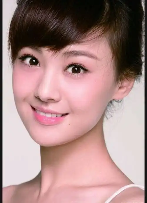 郑爽整容前好看还是整容后好看