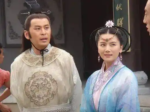 电视剧《吴越钱王》中的钱镠与吴氏