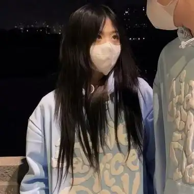 逼格高的情侣头像一左一右图片