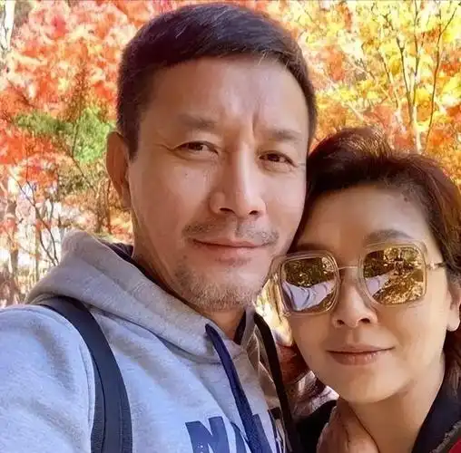 演员田小洁当过汽修工28岁考中戏离婚后娶江珊他凭啥