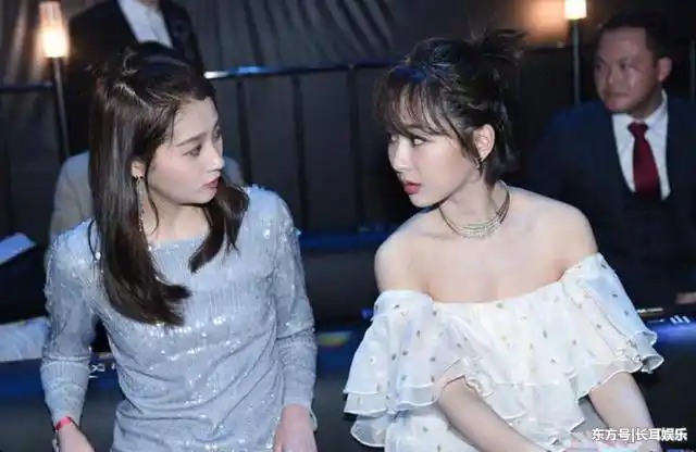 关晓彤杨紫同框,从这些细节中就可以看出,关晓彤为何总被吐槽了