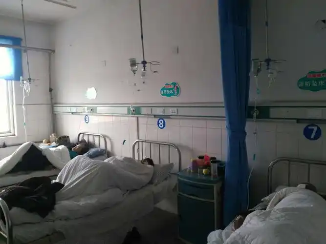 啊,香城医院也能做白内障手术,并且是免费.