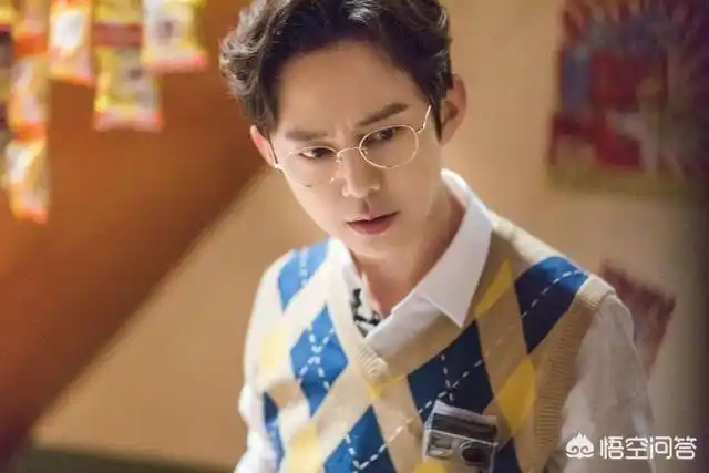 为什么何炅入职湖南卫视21年还是编外,不是正式职工?