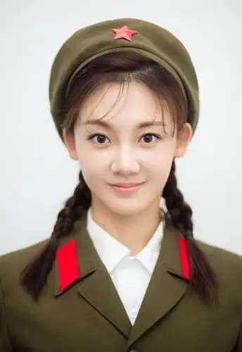 看昨日的芳华2严歌苓笔下那些青春的悲哀之何小曼篇