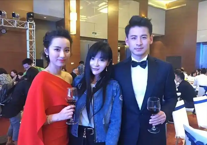 吕一:一顿火锅遇见爱情,结婚6年仍未孕,她的豪门生活幸福吗?