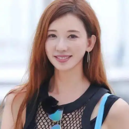 林志玲素颜照曝光!网友傻眼:我看到鱼尾纹!