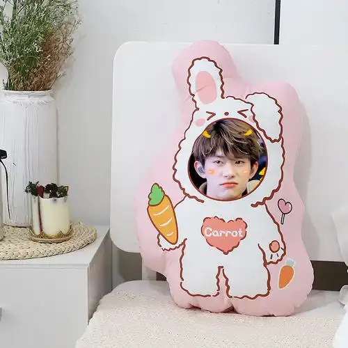 易烊千玺玩偶公仔男生款睡觉抱diy人脸娃娃可印照片人形抱枕