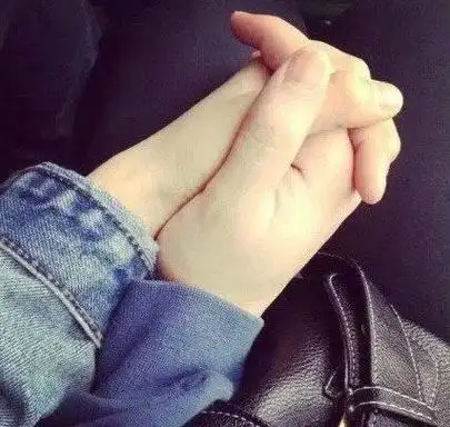 唯美非主流意境牵手图片