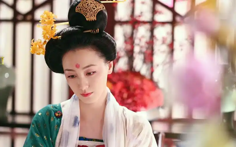 【无心法师3】雪娘(叶青饰)人物片:藏于白面戏捻人生快意斩恩仇